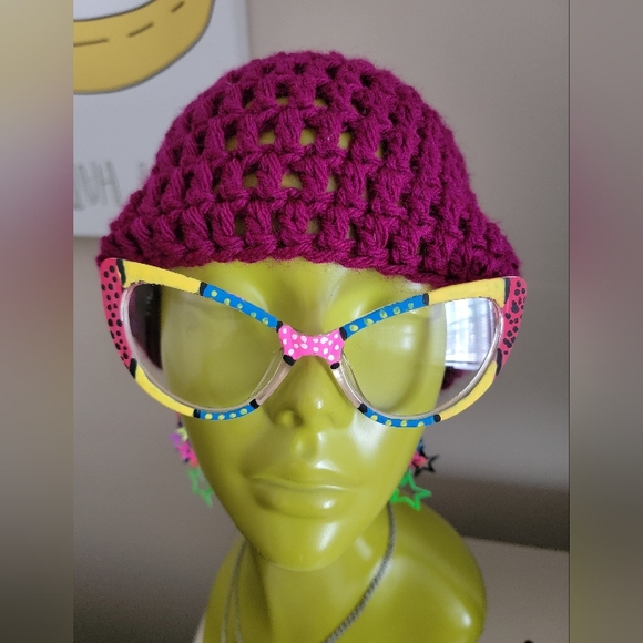 FREE Readers +1.00 [with any bundle] - Picture 2 of 3